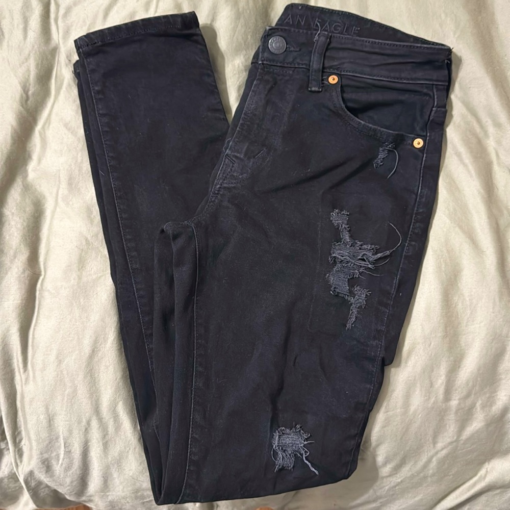 Men’s Black American Eagle Ripped Jeans *Lightly Worn*
29 x 32